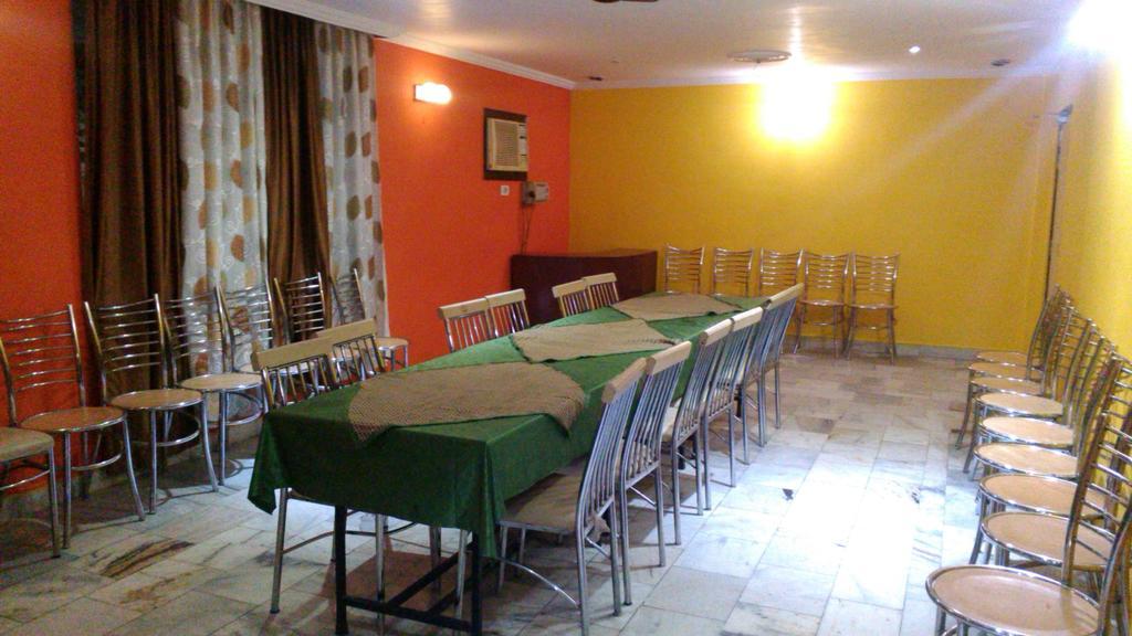 Hotel Kanishka Kanpur Luaran gambar