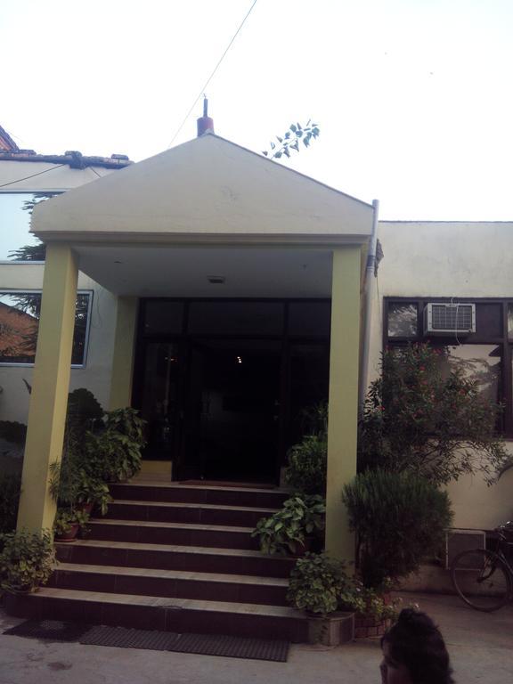 Hotel Kanishka Kanpur Luaran gambar