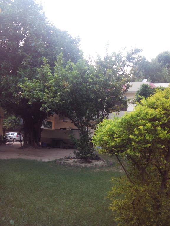 Hotel Kanishka Kanpur Luaran gambar